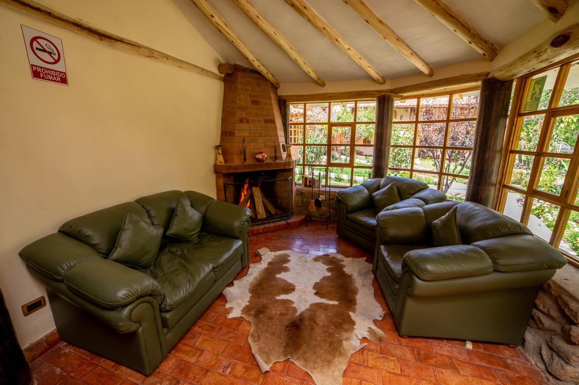 Hotel Iorana Urubamba Exteriér fotografie